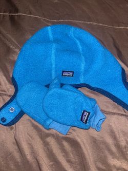 beanie hat/gloves