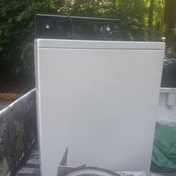 Washer Old But Works