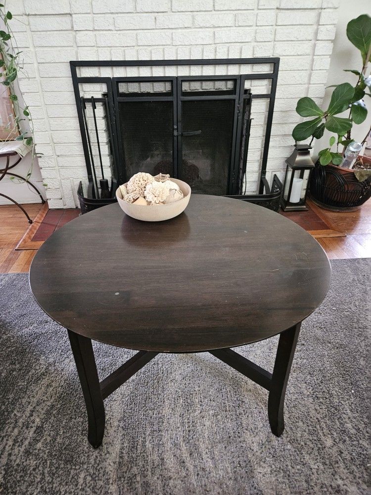Round Solid Wood Coffee Table