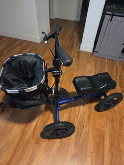 Knee Scooter - folding with All Terrain Tires