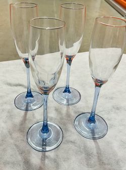 Set Of 4 Champagne Flutes 