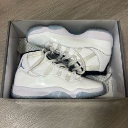 Jordan 11 Legend Blues 