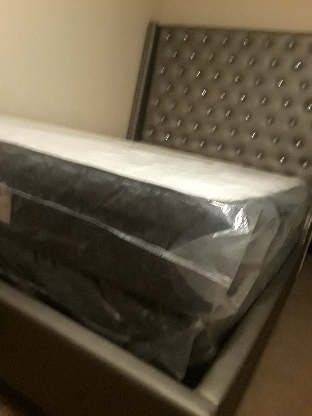 Pillowtop king size mattress set $288.88 Free delivery (Mattress and boxsprings only) Furniture