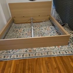 Malm King Bed *new mattress included