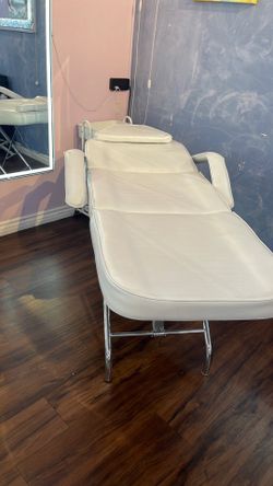 Facial  chair