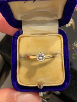 14K GOLD SOLITAIRE DIAMOND RING
