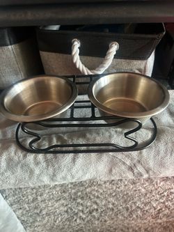 Two bowls and holder