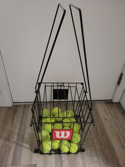 [$55->30] 
Wilson Tennis Ball Pick-Up Hopper (90 Balls)