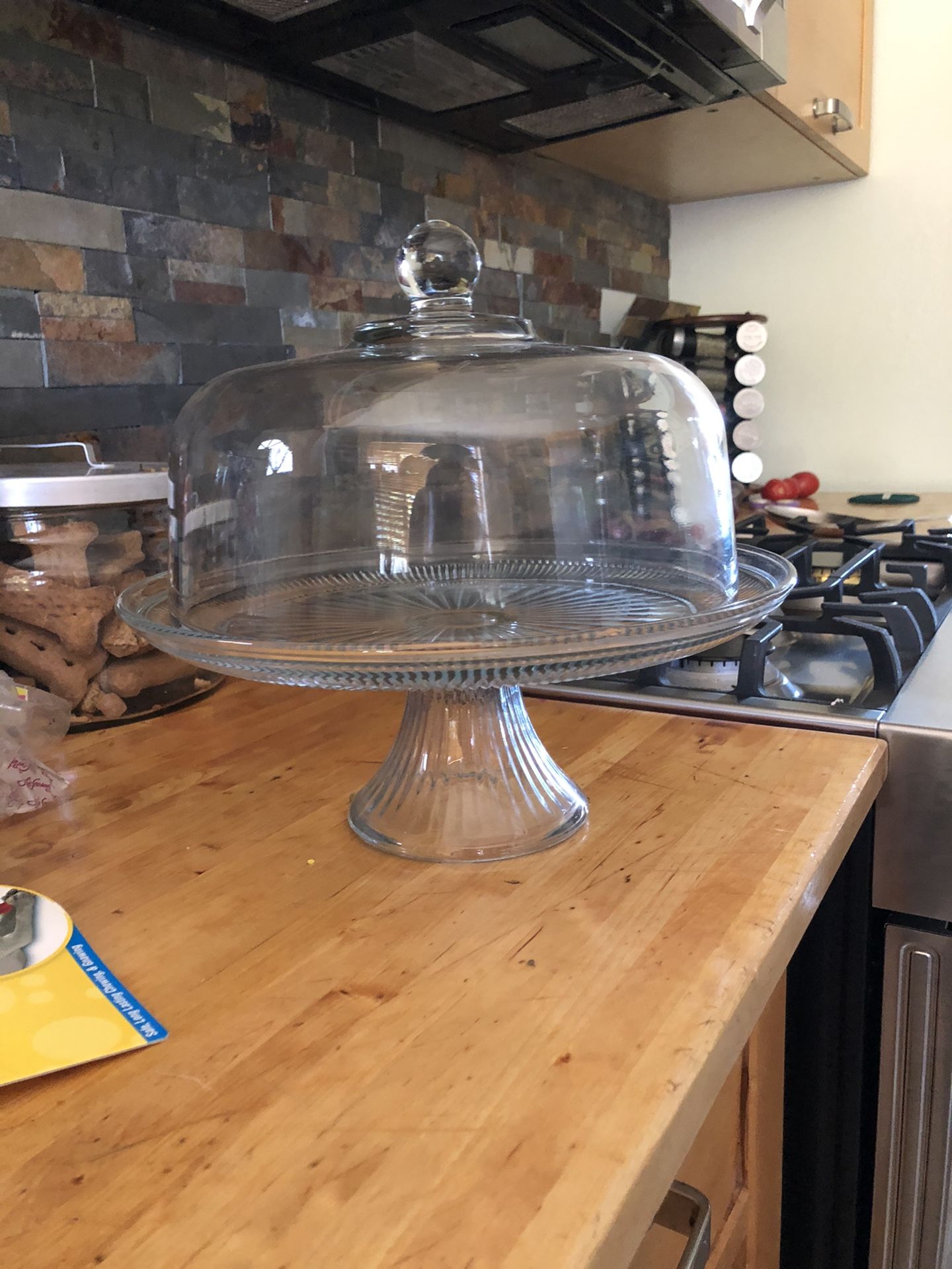 Cake holder/display