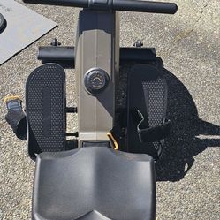 Niceday Magnetic Rowing Machine – Like New - $150