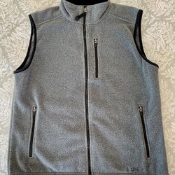 L.L. Bean Men’s Small Grey Polartec Fleece Vest Full Zipper