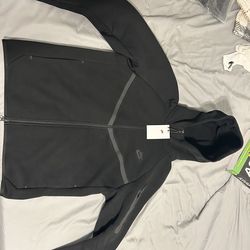 Black Brand new Black Nike Tech size M
