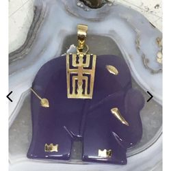 Beautiful 14K Yellow Gold Purple Quartz Elephant Pendant 5g