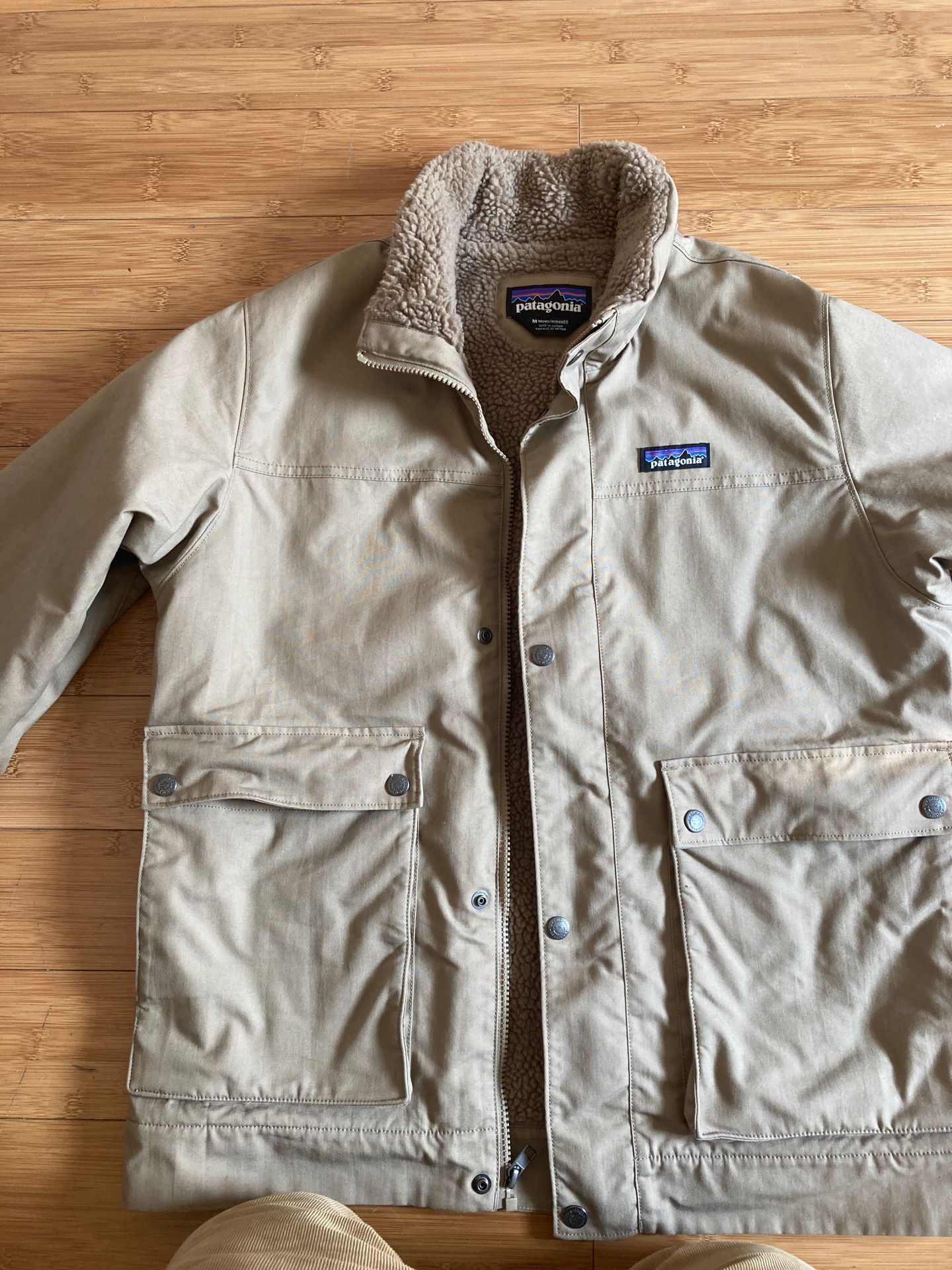 Patagonia sherpa lined Jacket size M