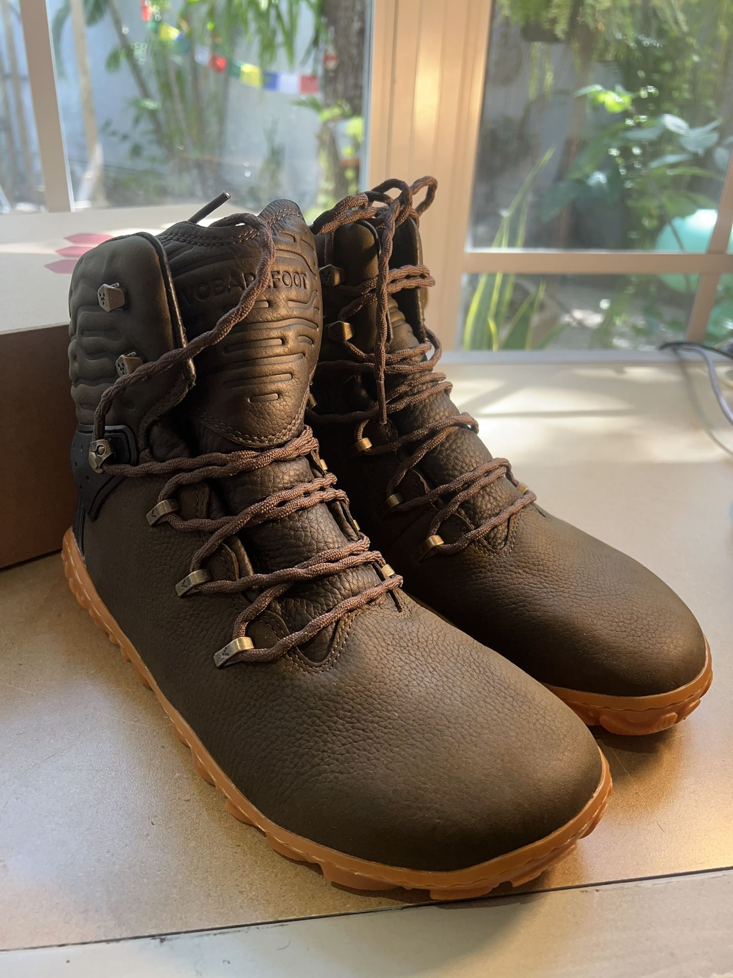 Vivo Barefoot - Women’s Tracker Forest ESC Boots Hiking Adventure Size 10