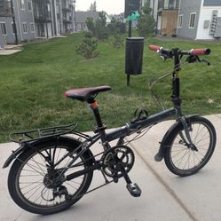 Foldable Bike with pump built into seat