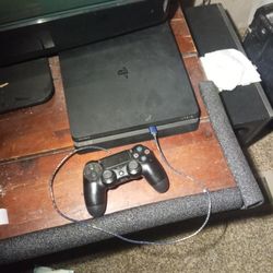 Ps4 And Controller 