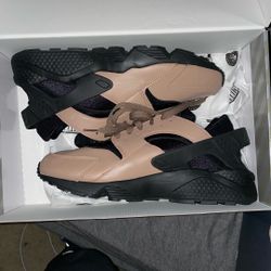 Nike Huaraches 