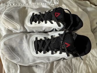 ReeBok Workout shoes. Men’s 9.5