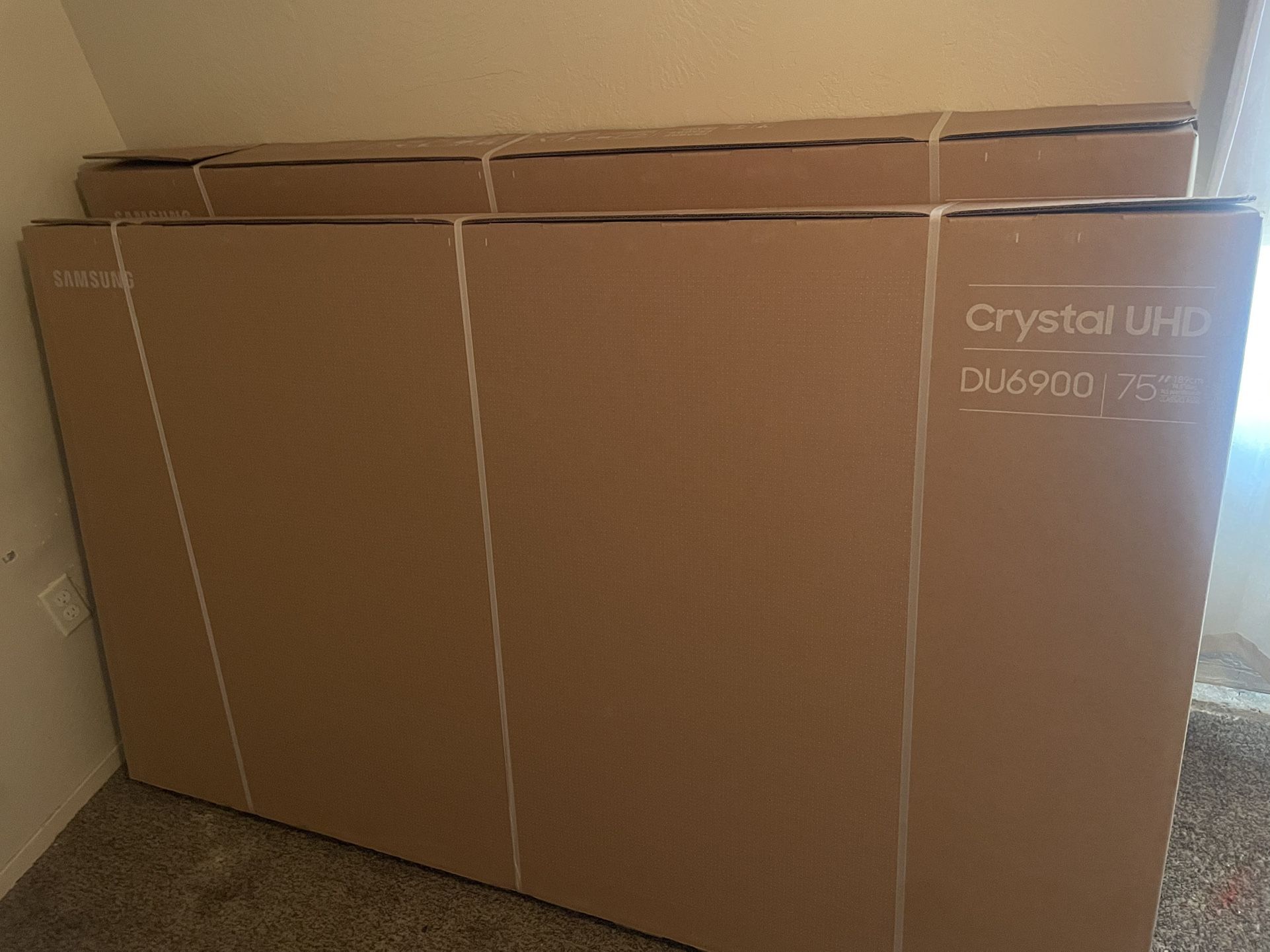 Samsung 75” Crystal 4k Smart Tv