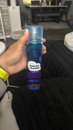 Used Ariana grande