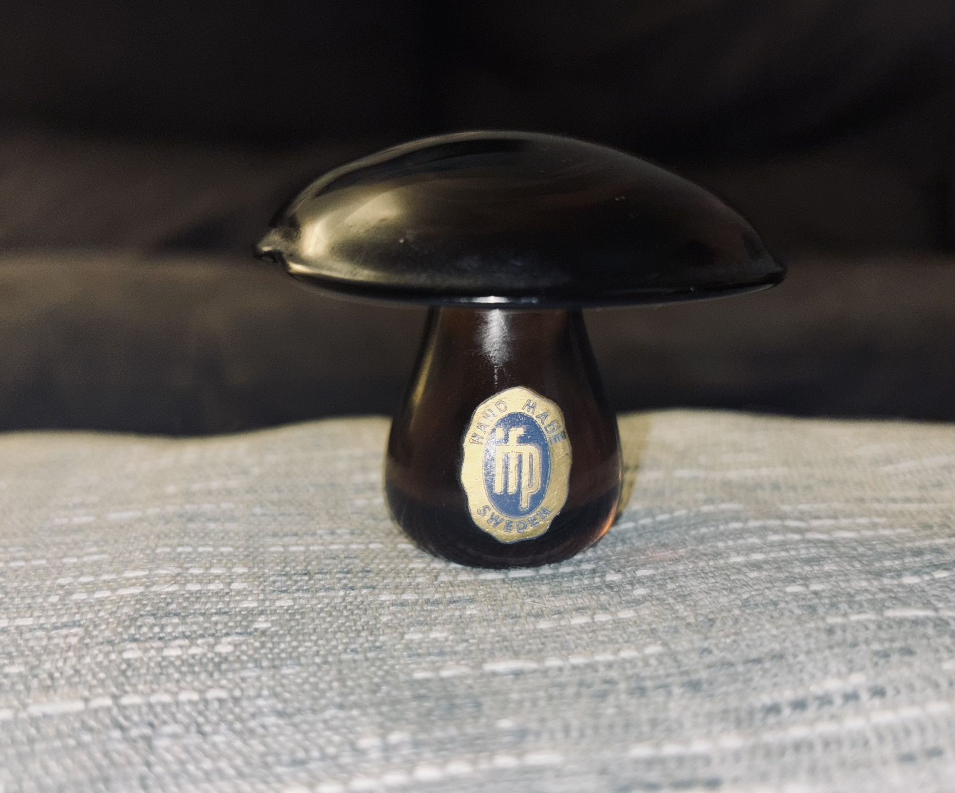 RARE - IFP - Amber Glass Small Antique Collectible - Hand Made In Sweden Paper Weight Mushroom Antique W/Original Tag Sticker Foil