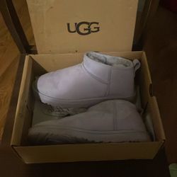Uggs Boots  Size 7