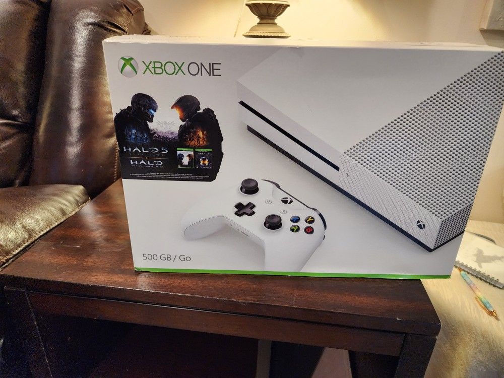 Xbox One S - 500GB WHITE