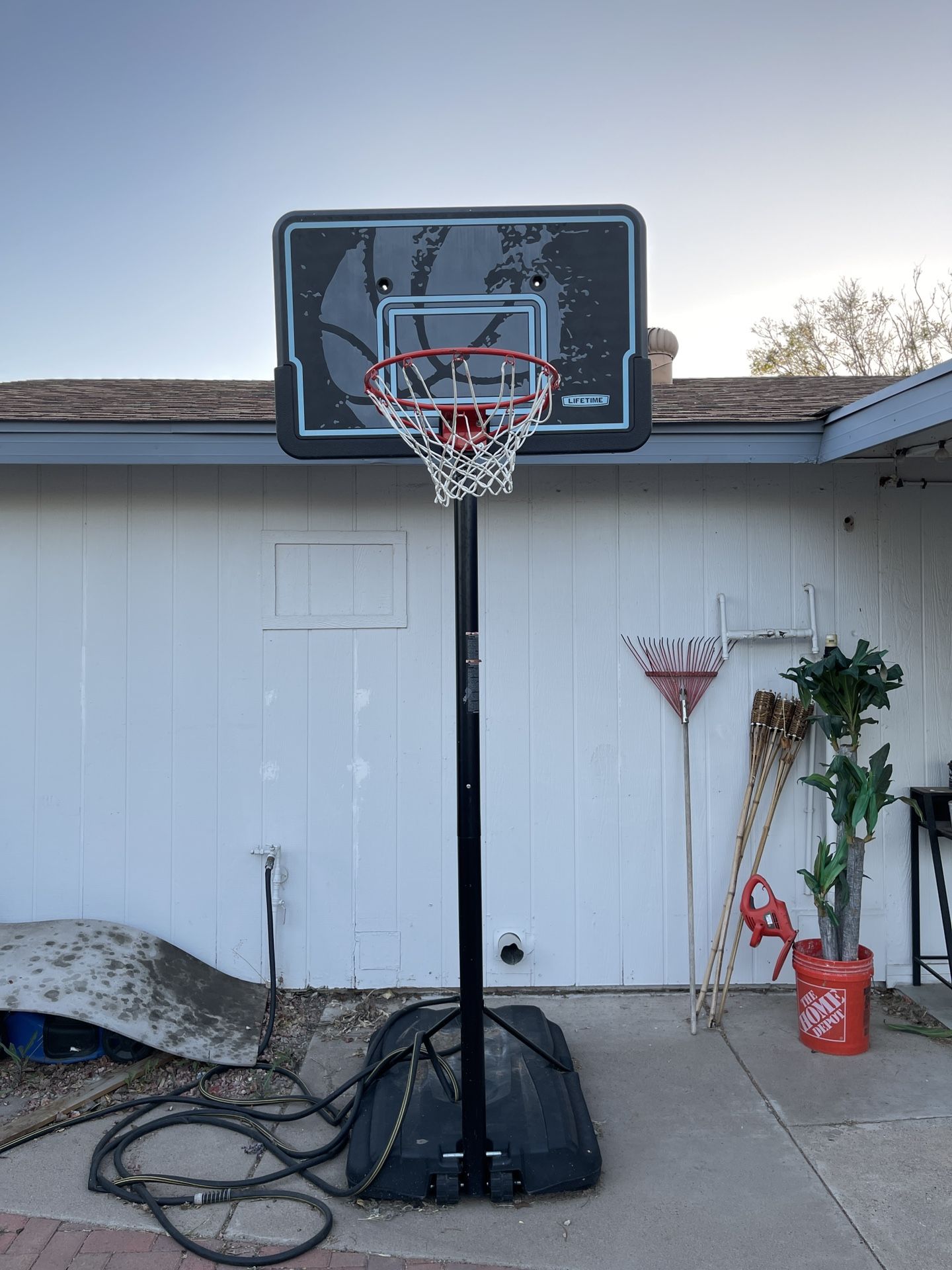 Adjustable Basketball Hoop 