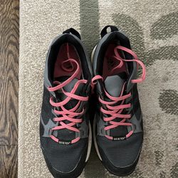 Adidas Walking Shoes 