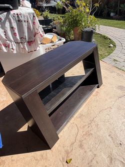 Tv stand