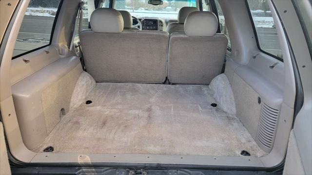 2000 Cadillac Escalade