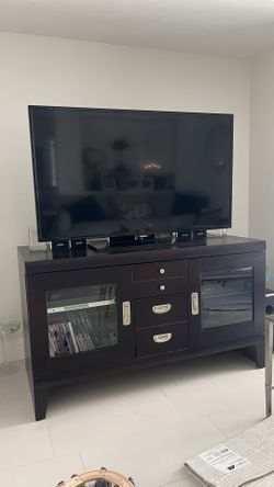 Entertainment/ Media Console