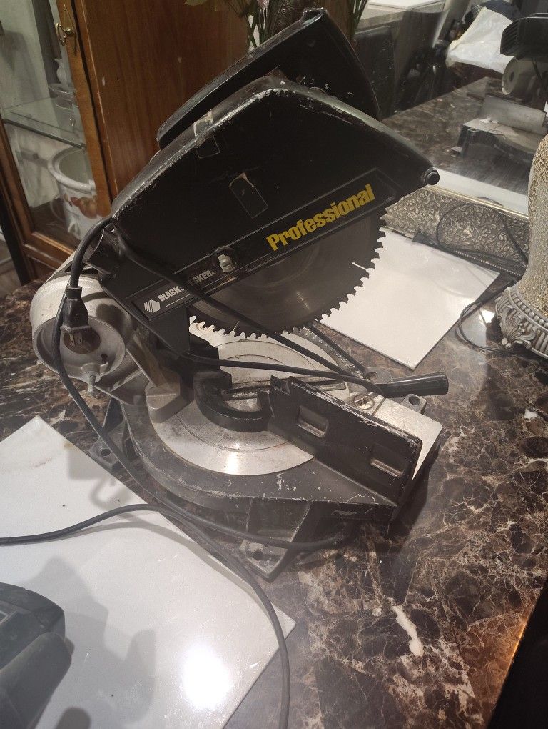 10 Inch Black & Decker Miter Saw -