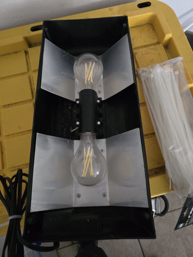 Exo Terra Light
