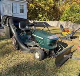 Craftsman 19.5HP Riding Mower W/ Bagger & Snow Plow
