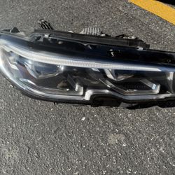 2019 2020 2021 2022 BMW 330i 340i Right Side Passenger Headlight 