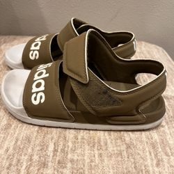 Adidas Sandals Women’s size 8, Men’s Size 6