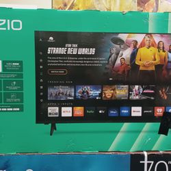 40" Led Smart TV By Vizio.  Hulu Pandora Netflix YouTube And Much More 