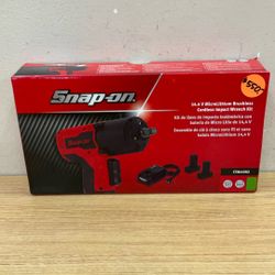SNAP-ON CT861GK2 14.4V MICROLITHIUM BRUSHLESS CORDLESS IMPACT WRENCH KIT.