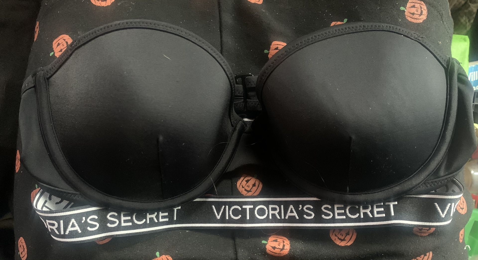 Victoria’s Secret Strapless Bra
