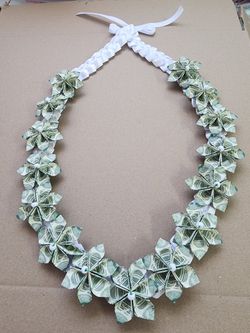 Graduation Money neckace lei