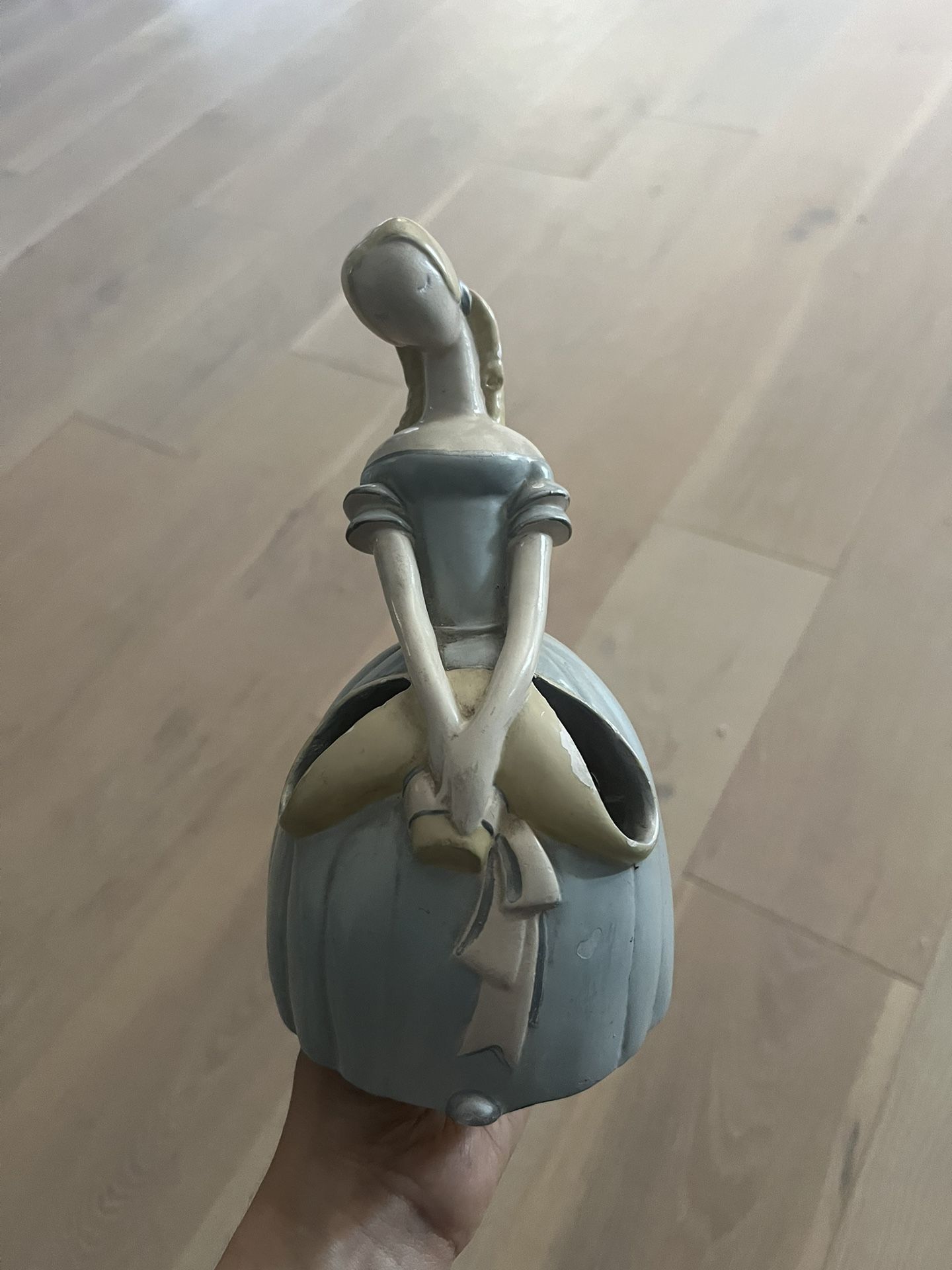 Vintage Lladro Figurine