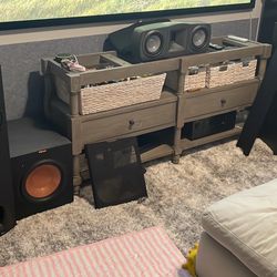 Klipsch Home Theater 5.1 Towers. 