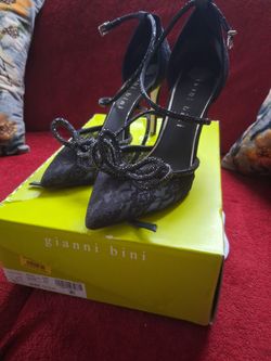 Giovanni high hills Size 10