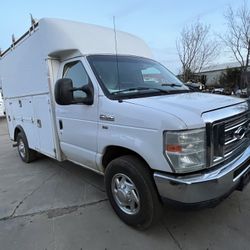 Ford Econoline 2012  179 K