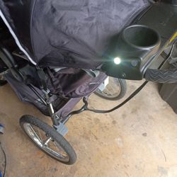 Baby Trend  STROLLER With Safety Lights 