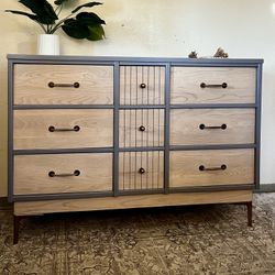 🪴 Gorgeous Vintage MCM Solid Wood Light Gray Dresser! Delivery Available! 👀