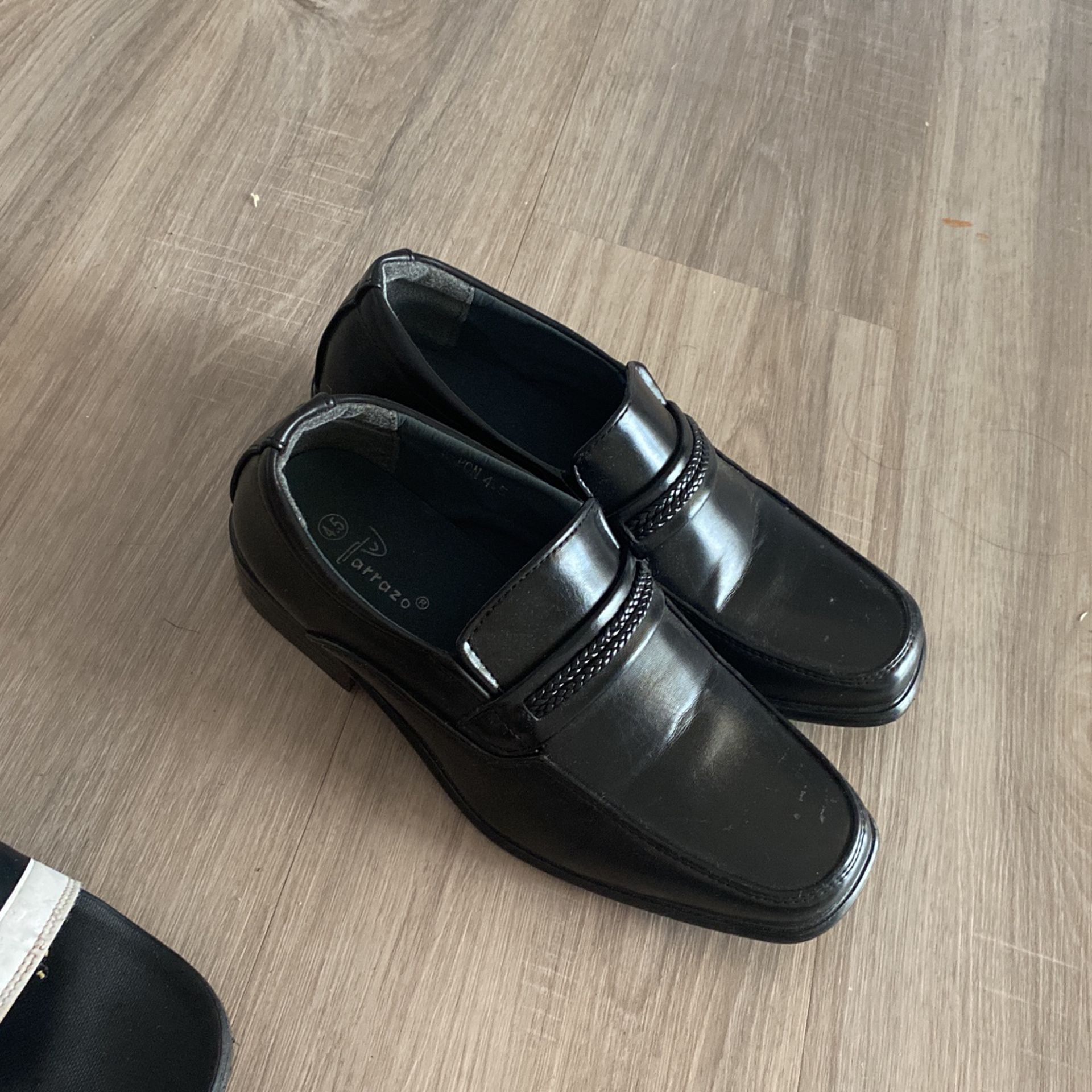 Black Shoes For Waiters 