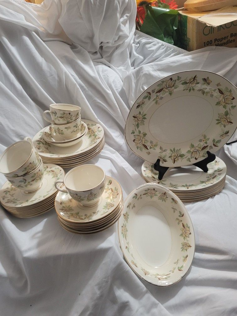 China Set Eggshell Nautilus